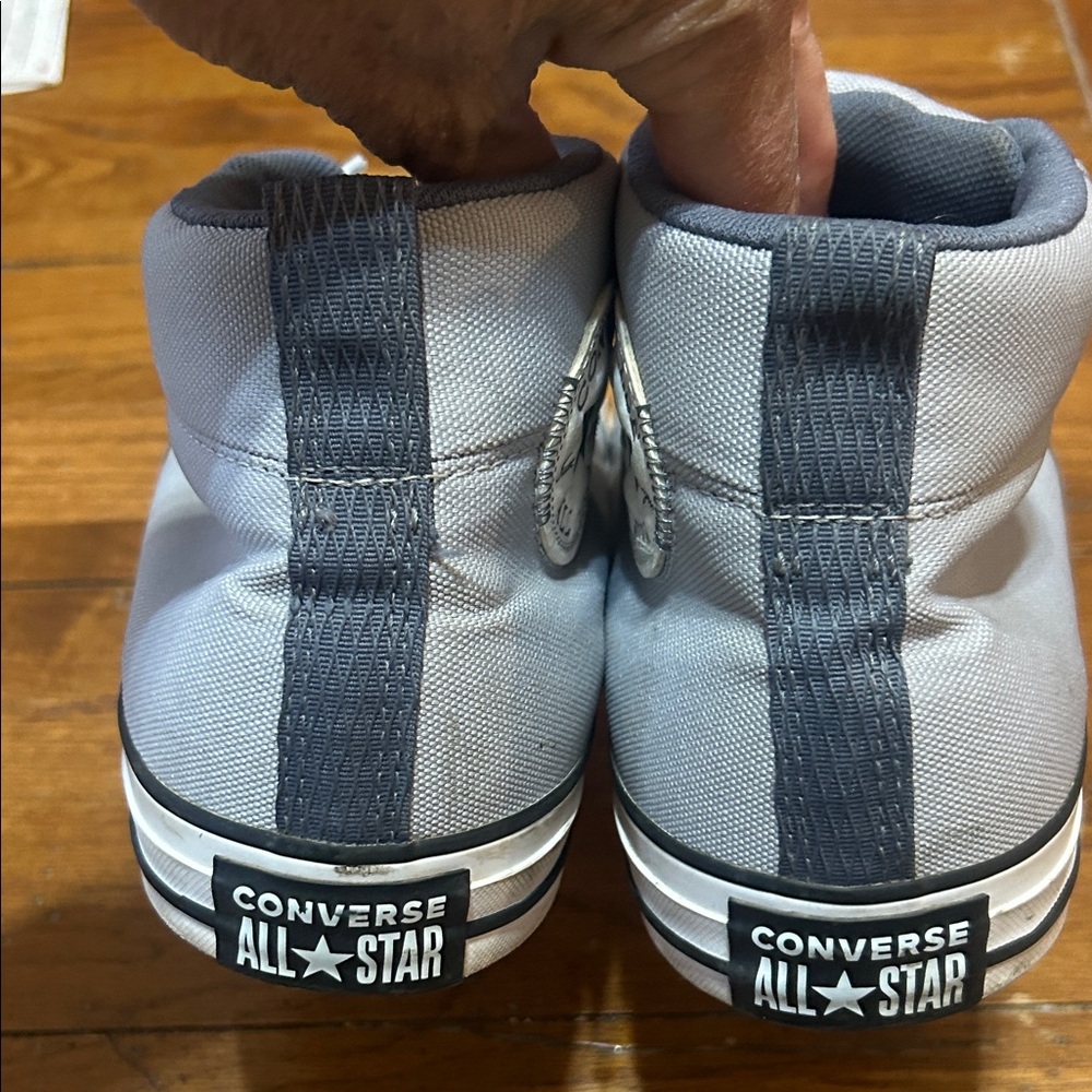 Converse High Top SNEAKERS Gray & White Size 11 Men/ 13 Women/45 EUR - Picture 4 of 10